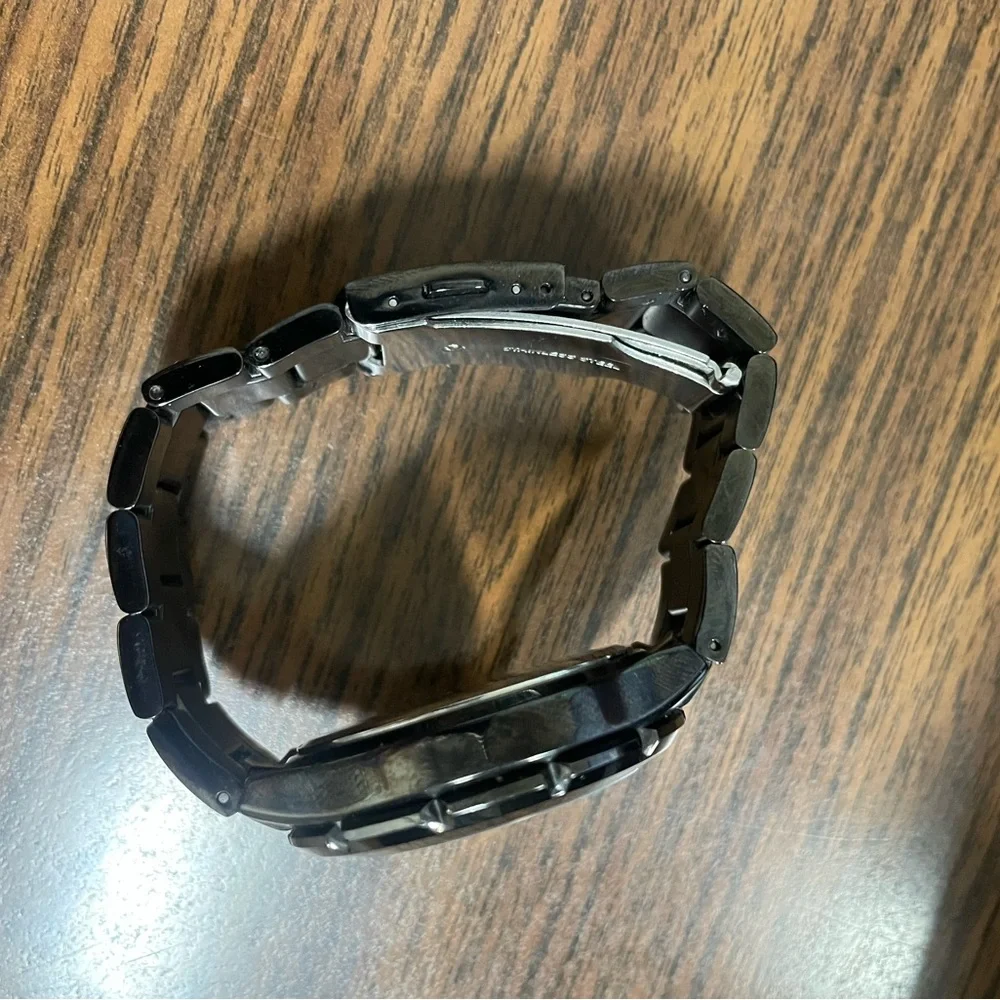 Guess Men’s Waterpro Watch - Picture 4 of 5